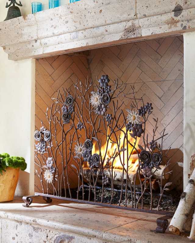 Iron Single-Panel Fireplace Screen